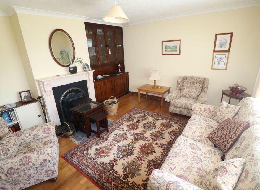7 Riverdale, Skibbereen, P81C628