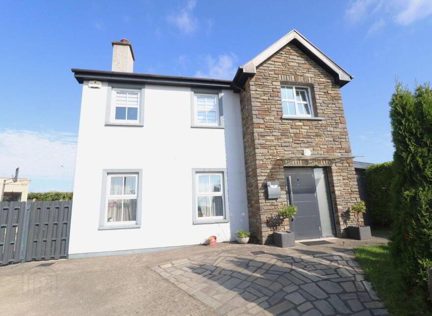 31 Gortnaclohy Heights, Skibbereen, P81A066