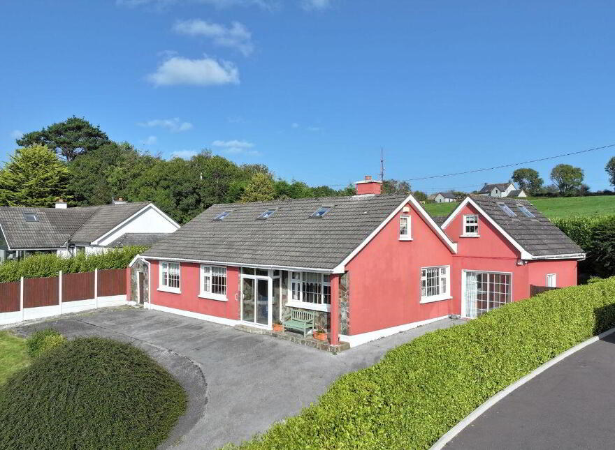 Coolnagurrane, Skibbereen, P81VF38 photo