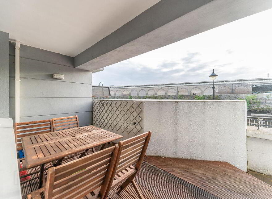 Apartment 73 Block 3 Parkgate Place, Parkgate Street, Dublin 8, D08X6E8