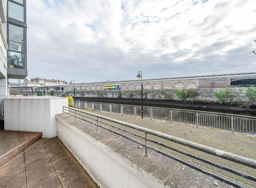 Apartment 73 Block 3 Parkgate Place, Parkgate Street, Dublin 8, D08X6E8