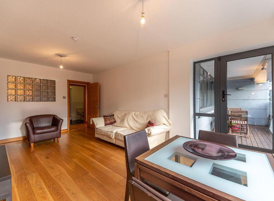 Apartment 73 Block 3 Parkgate Place, Parkgate Street, Dublin 8, D08X6E8