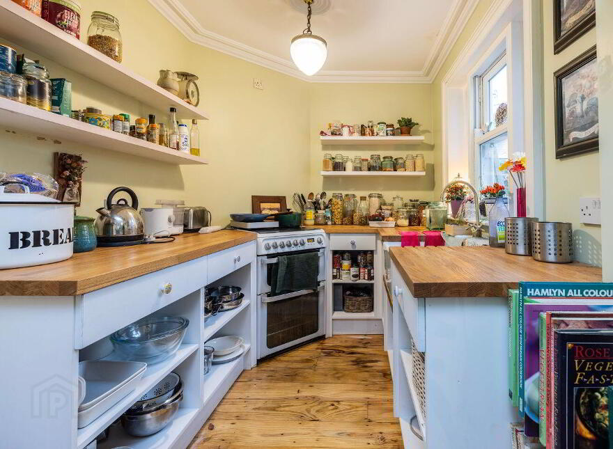 17 Kenmare Parade, Phibsborough, Dublin 7, D07YVF6