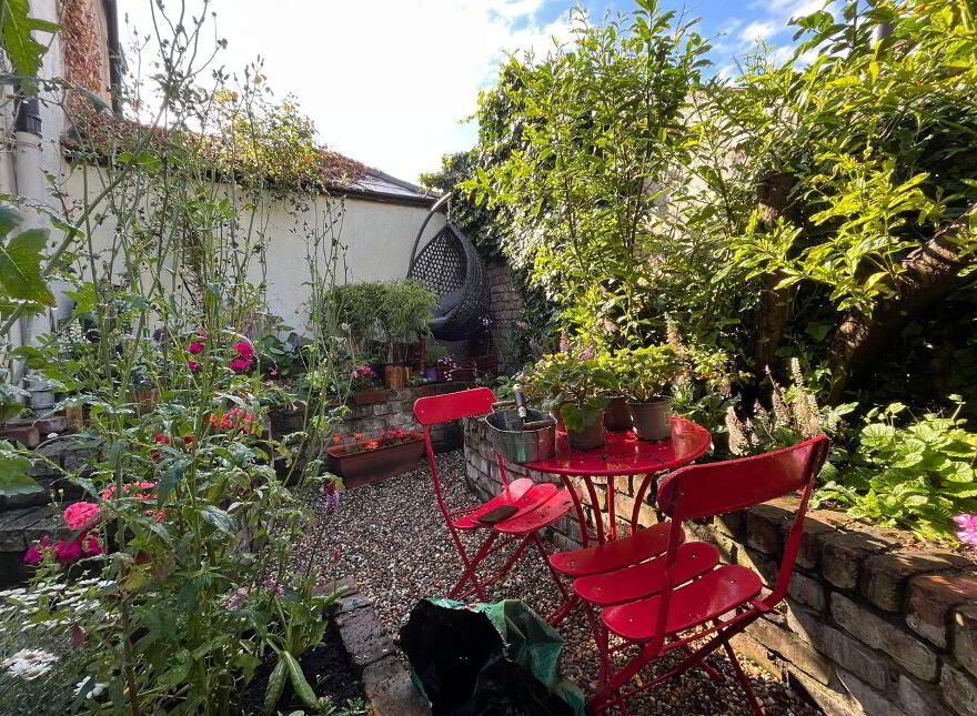 17 Kenmare Parade, Phibsborough, Dublin 7, D07YVF6