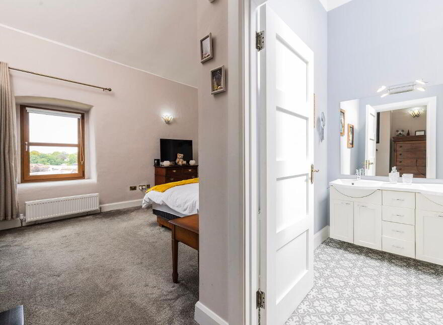 Garrison House, Church Terrace, Bray, A98V588
