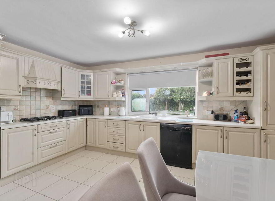 4 Pineview, Commons Road, Navan, C15R9K0