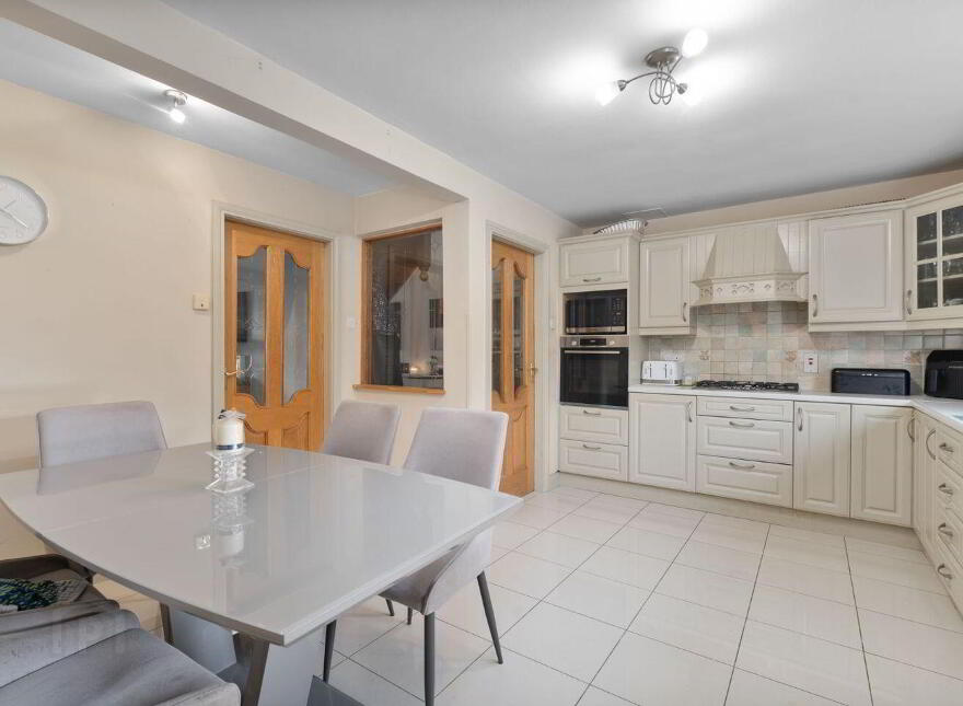 4 Pineview, Commons Road, Navan, C15R9K0