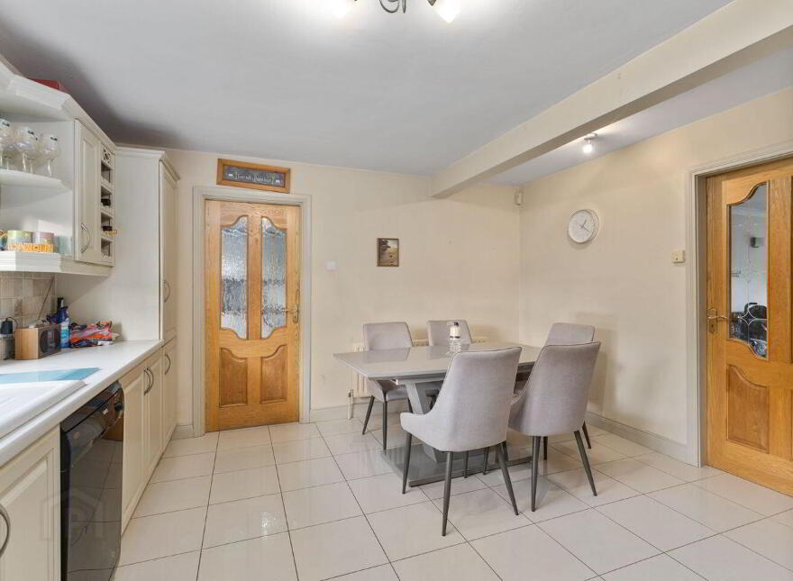 4 Pineview, Commons Road, Navan, C15R9K0
