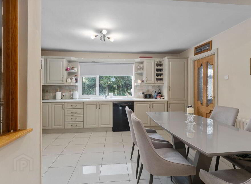 4 Pineview, Commons Road, Navan, C15R9K0