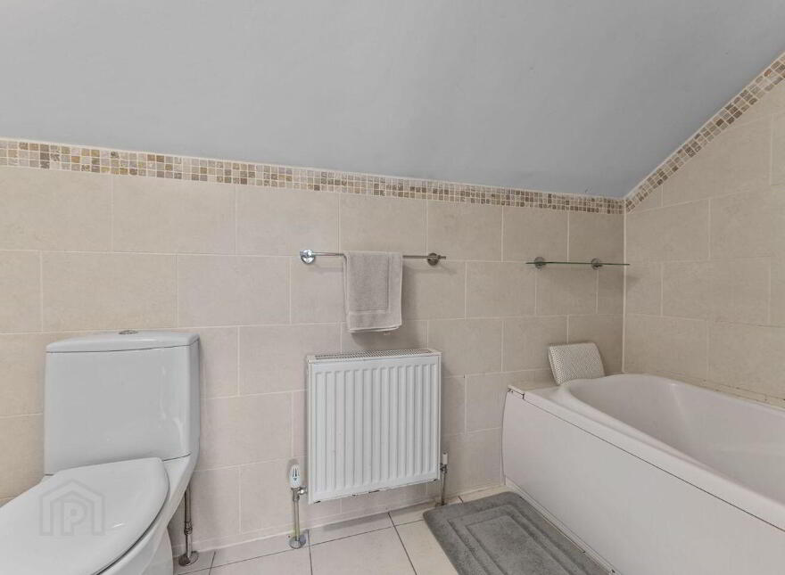 4 Pineview, Commons Road, Navan, C15R9K0
