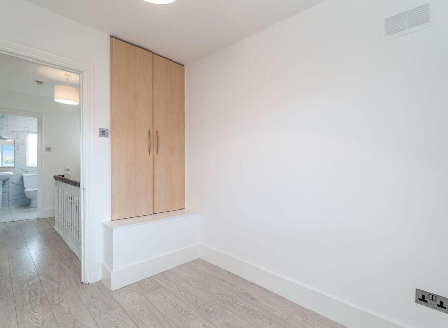 10 Glencairn Oaks, The Gallops, Leopardstown, Leopardstown, D18N2E6