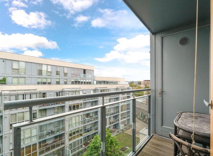 Apartment 70 The William Bligh The Gasworks, Grand Canal Dock, Grand Canal Dock, D04P020