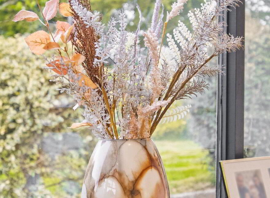 Tankardsgarden, Newbridge, W12HE44