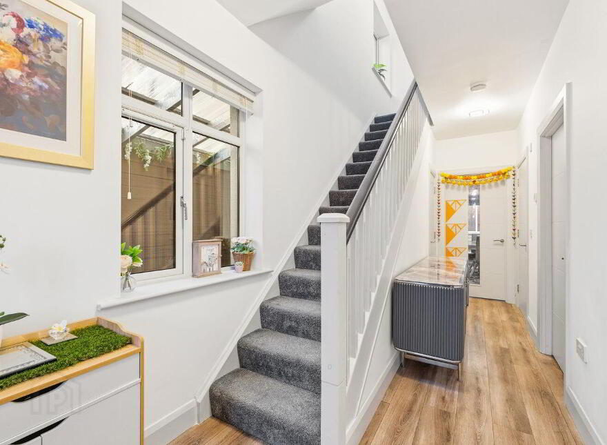 32 Curragh Farm, Newbridge, W12HR83