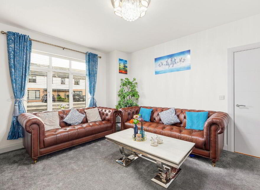 32 Curragh Farm, Newbridge, W12HR83