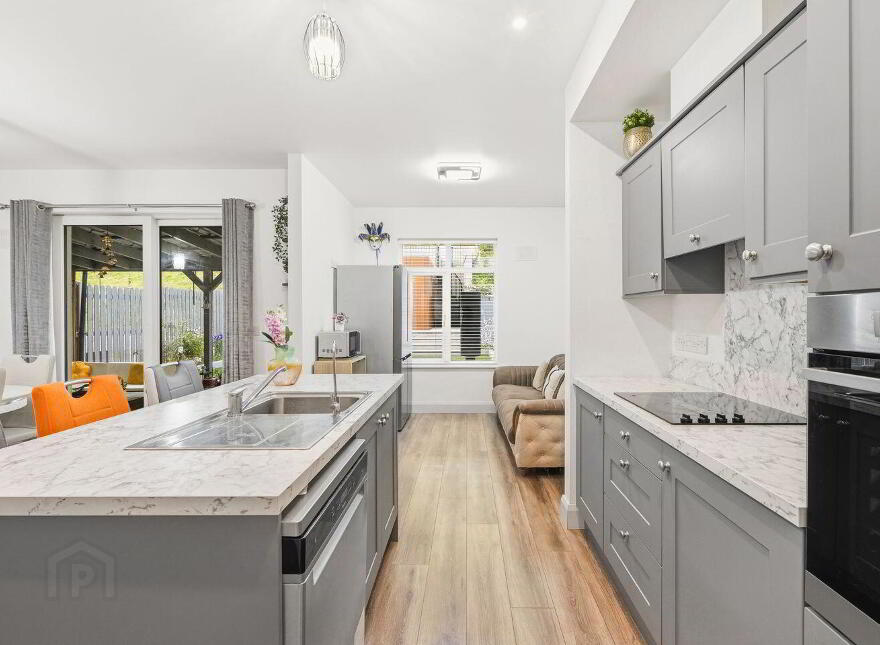 32 Curragh Farm, Newbridge, W12HR83