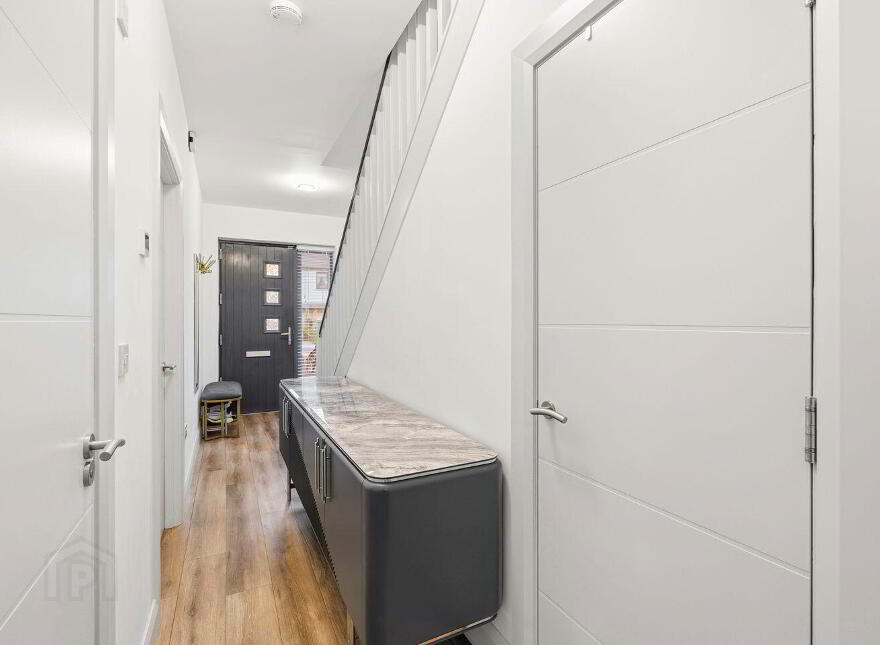 32 Curragh Farm, Newbridge, W12HR83