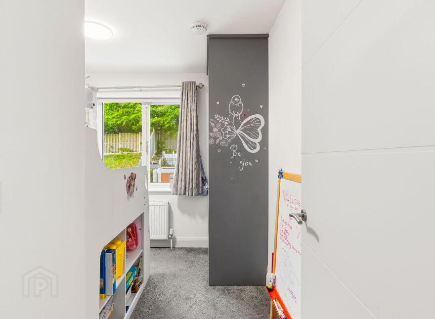 32 Curragh Farm, Newbridge, W12HR83