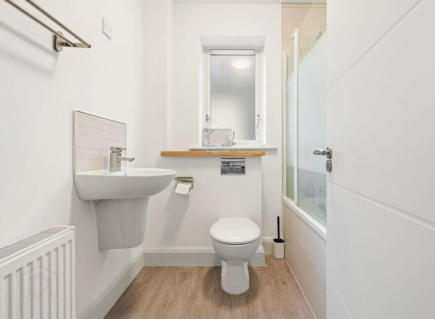 32 Curragh Farm, Newbridge, W12HR83