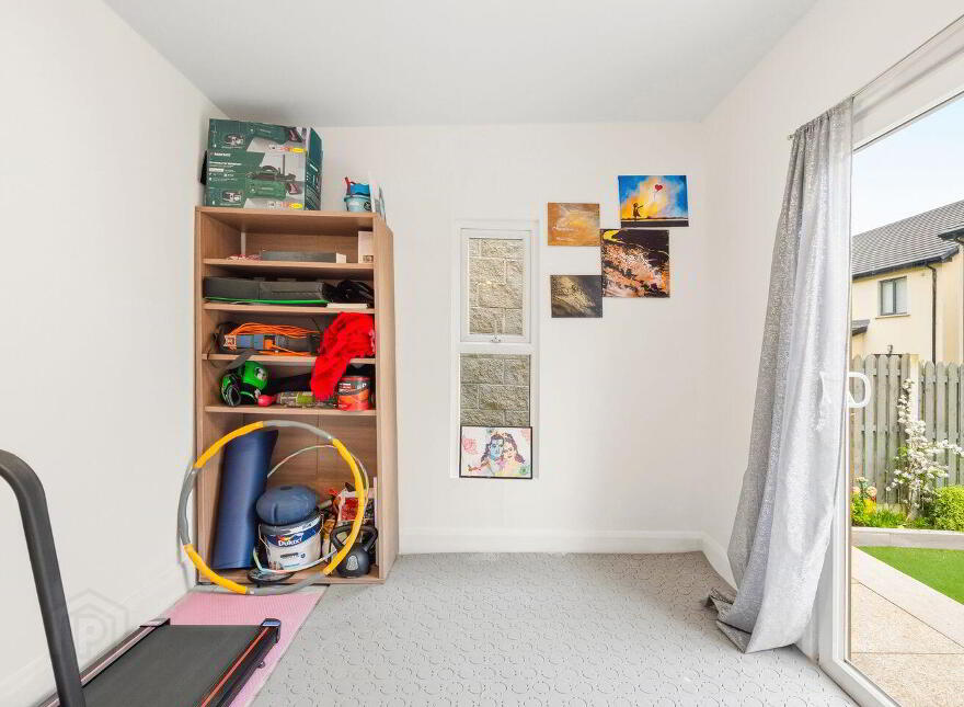 32 Curragh Farm, Newbridge, W12HR83