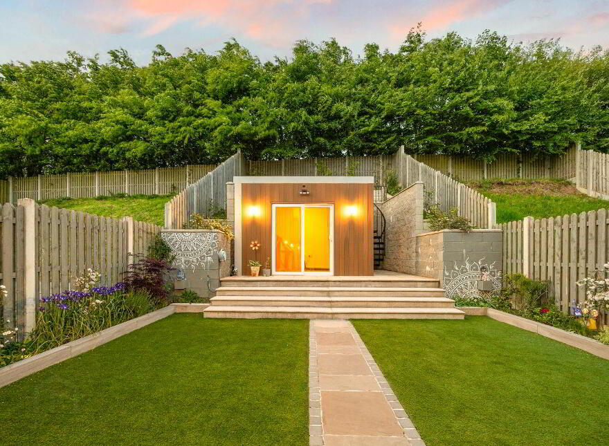 32 Curragh Farm, Newbridge, W12HR83