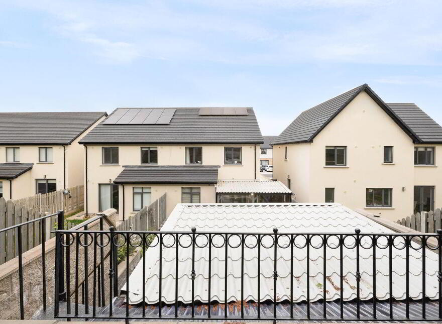 32 Curragh Farm, Newbridge, W12HR83