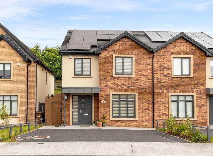 32 Curragh Farm, Newbridge, W12HR83