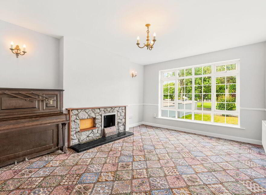 189 The Oaks, Newbridge, W12F448