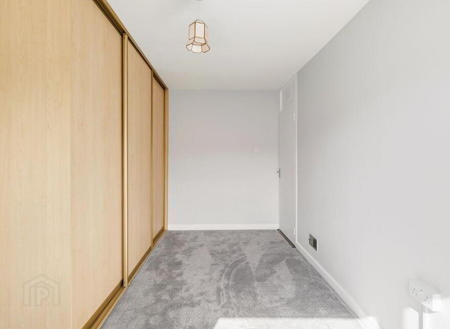 189 The Oaks, Newbridge, W12F448