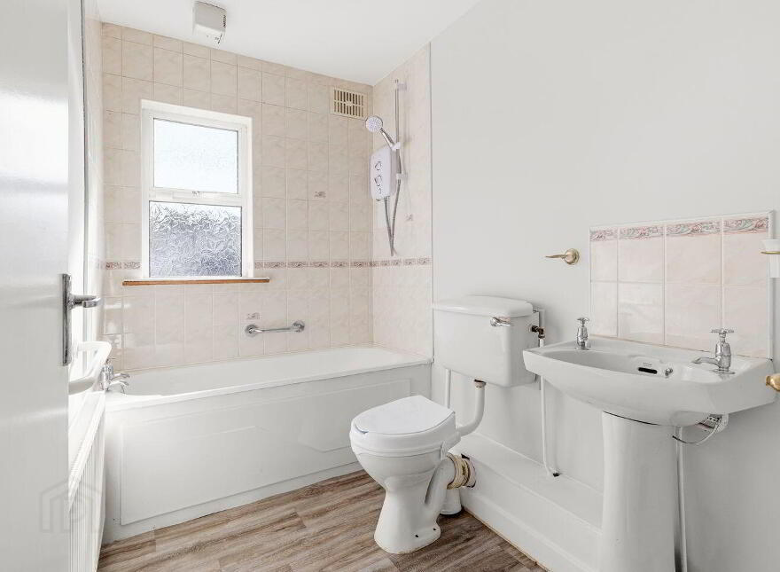 189 The Oaks, Newbridge, W12F448