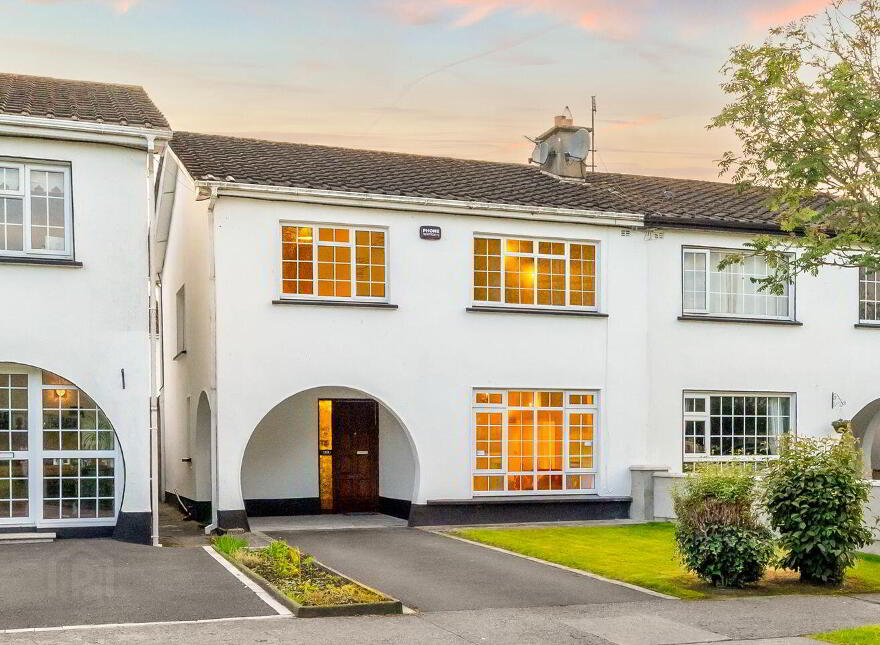 189 The Oaks, Newbridge, W12F448