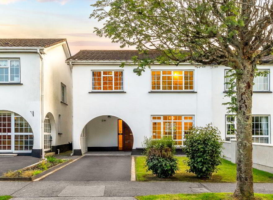 189 The Oaks, Newbridge, W12F448