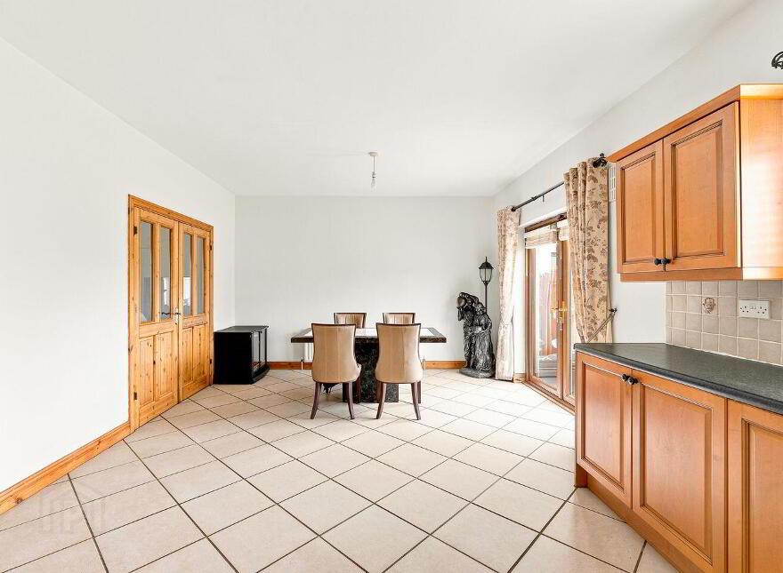 31 Old Connell Weir, Newbridge, W12Y938