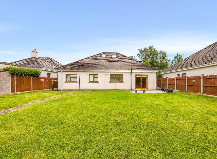 31 Old Connell Weir, Newbridge, W12Y938