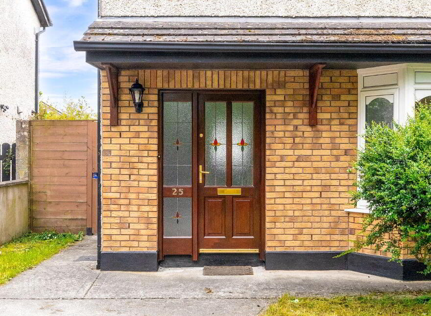 25 College Orchard, Newbridge, W12P968
