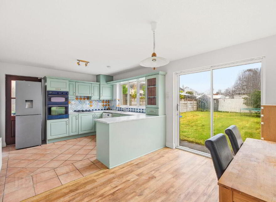 25 College Orchard, Newbridge, W12P968