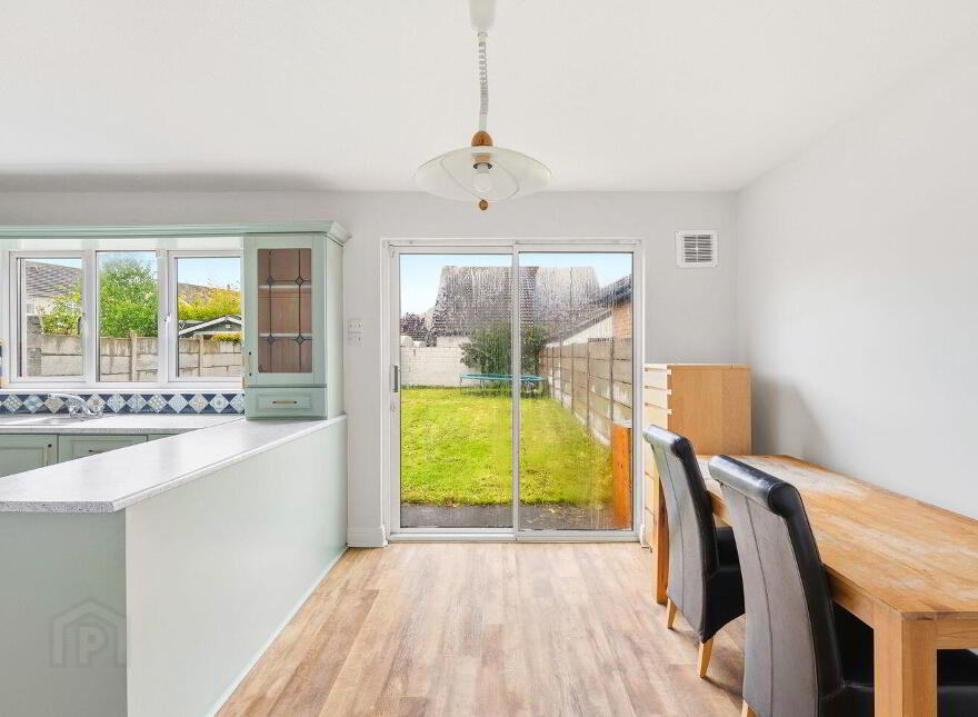 25 College Orchard, Newbridge, W12P968