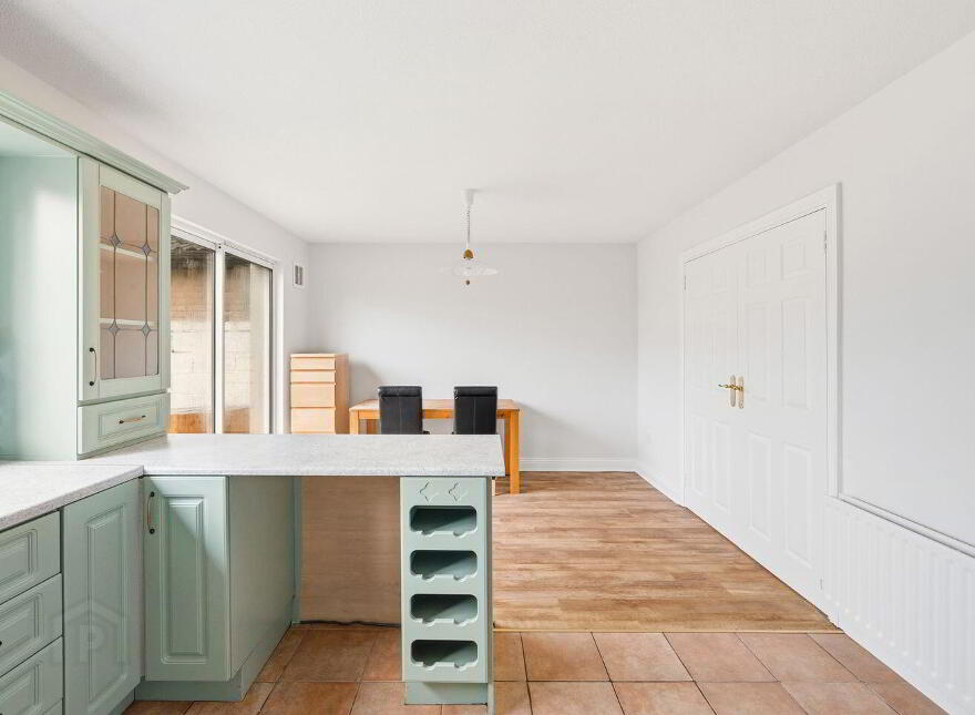 25 College Orchard, Newbridge, W12P968