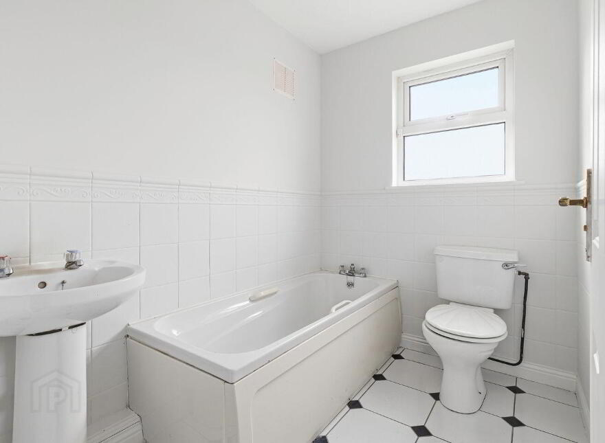 25 College Orchard, Newbridge, W12P968