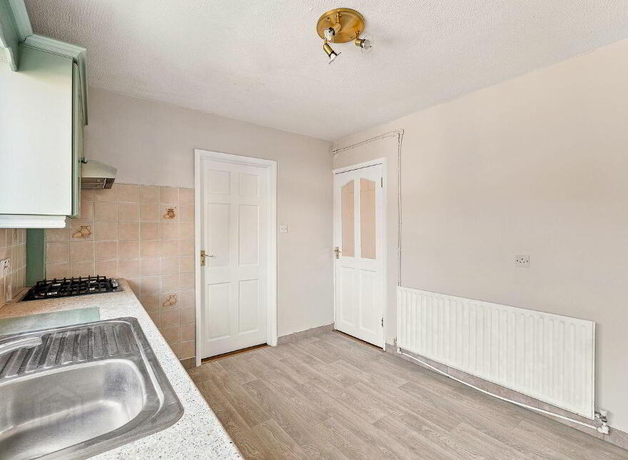 161 The Oaks, Newbridge, W12W300