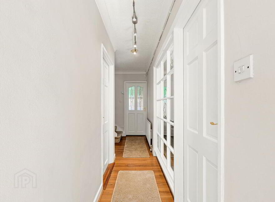 161 The Oaks, Newbridge, W12W300