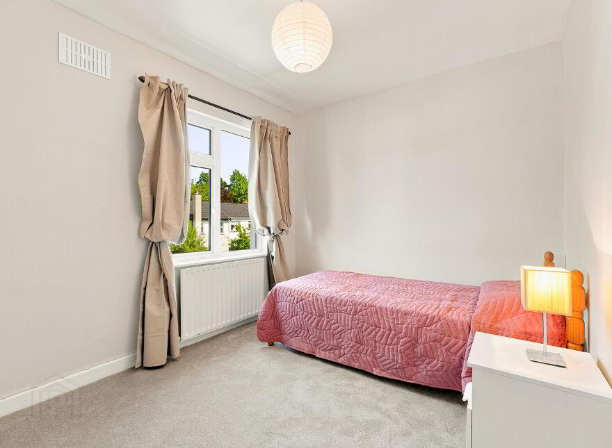 161 The Oaks, Newbridge, W12W300
