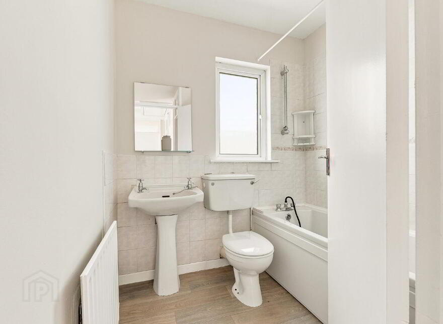 161 The Oaks, Newbridge, W12W300