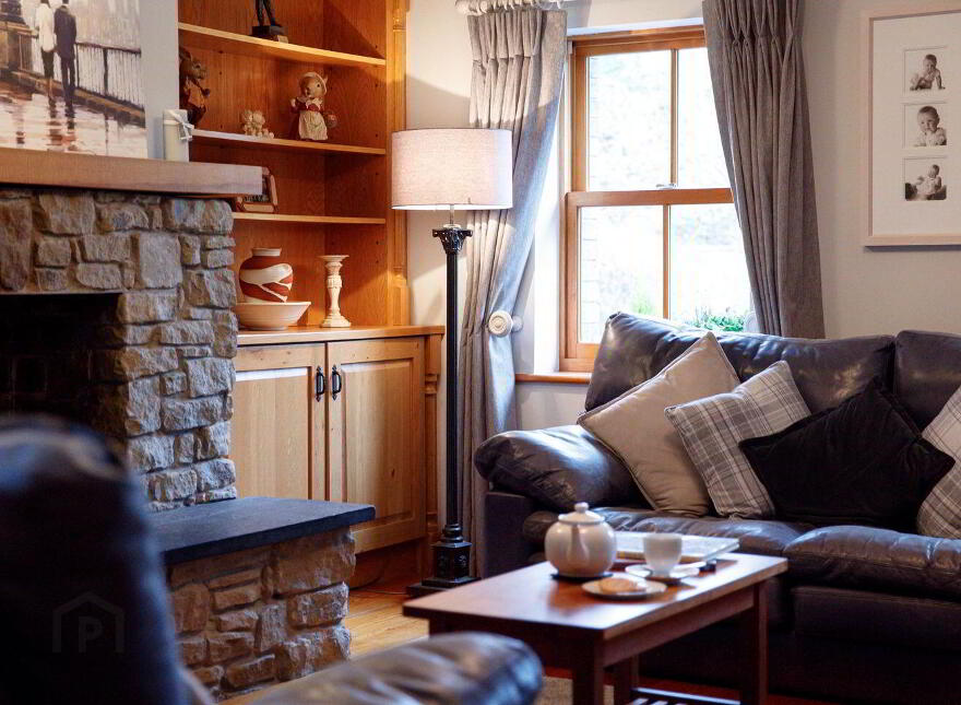 Copper Villa, Lowtown, Robertstown, W91VP68