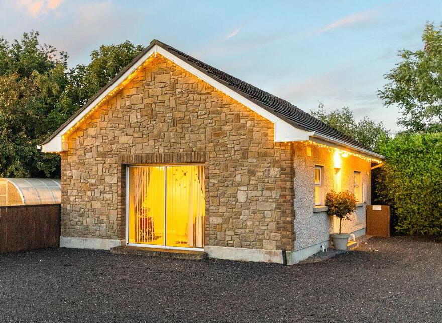 Copper Villa, Lowtown, Robertstown, W91VP68