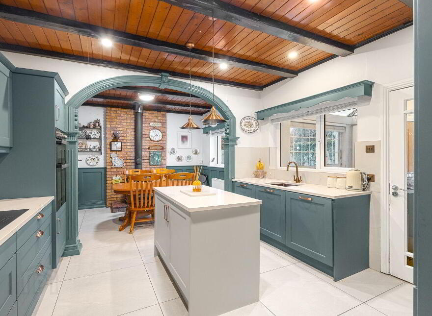 109 Allen View Heights, Newbridge, W12E738