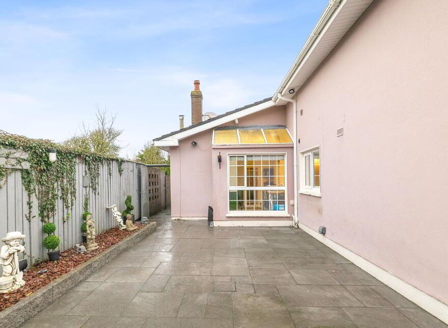 109 Allen View Heights, Newbridge, W12E738