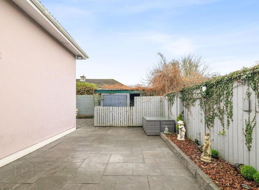 109 Allen View Heights, Newbridge, W12E738