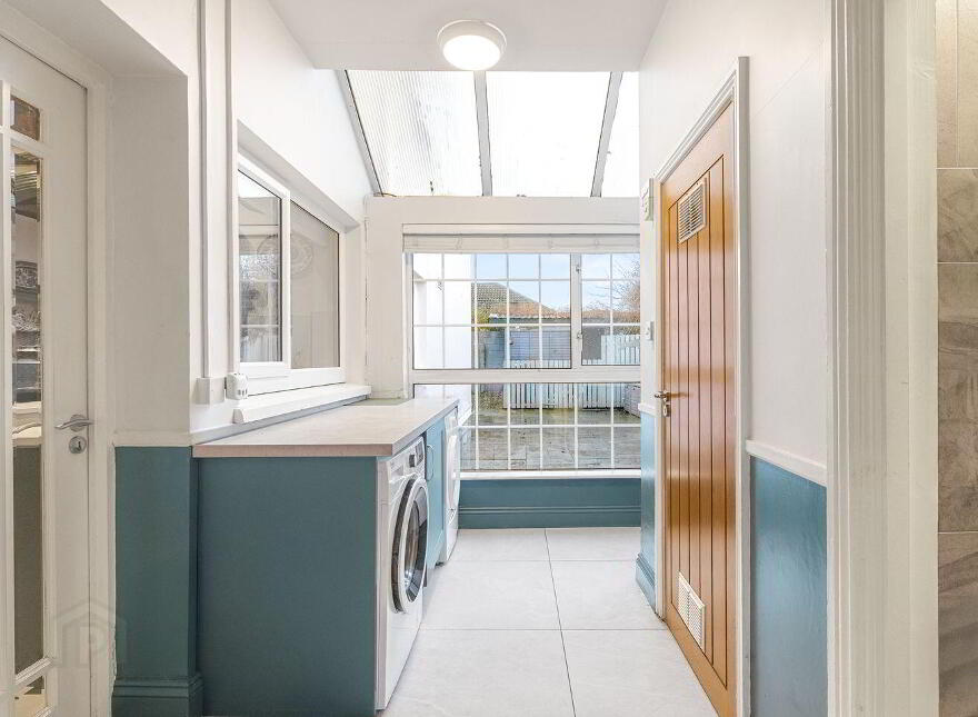 109 Allen View Heights, Newbridge, W12E738