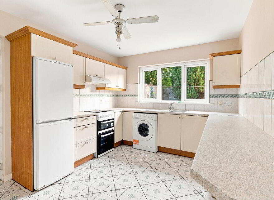 251 The Oaks, Newbridge, W12V303